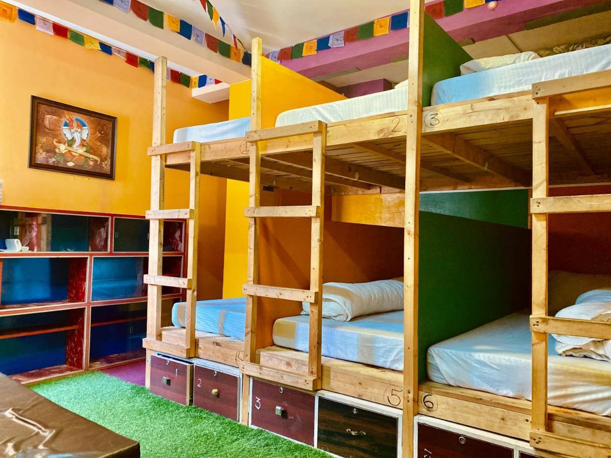 Yog Hostel Катманду Екстер'єр фото